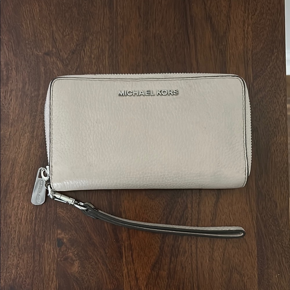 Michael Kors Cream Wristlet Wallet